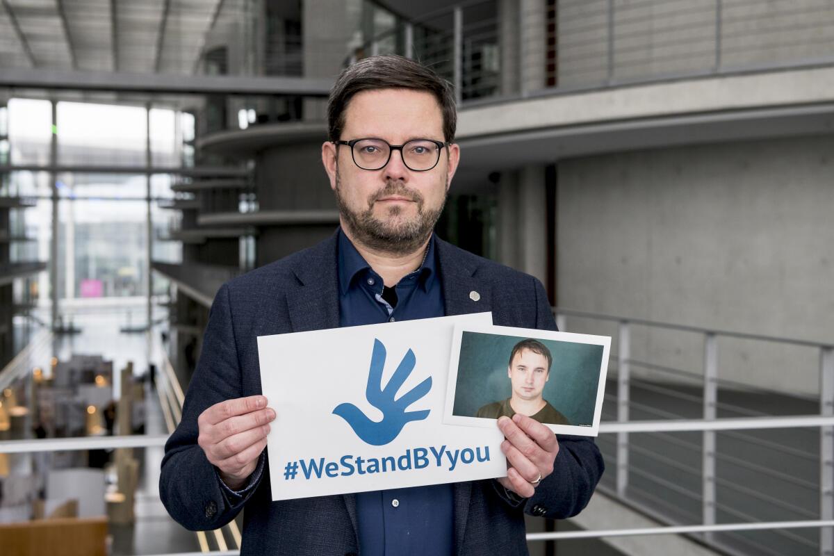 #WeStandBYyou: Godparenthoods for political prisoners in Belarus